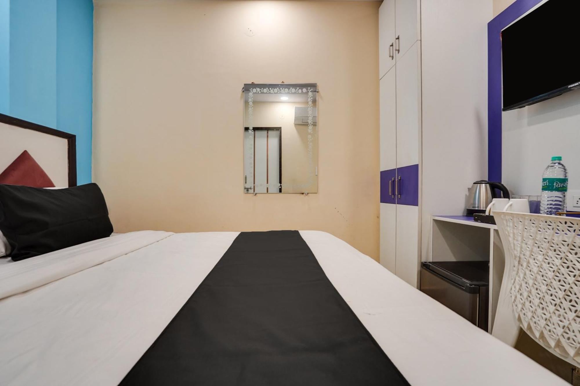 Super Hotel O Hotel Gold Star New Delhi Luaran gambar