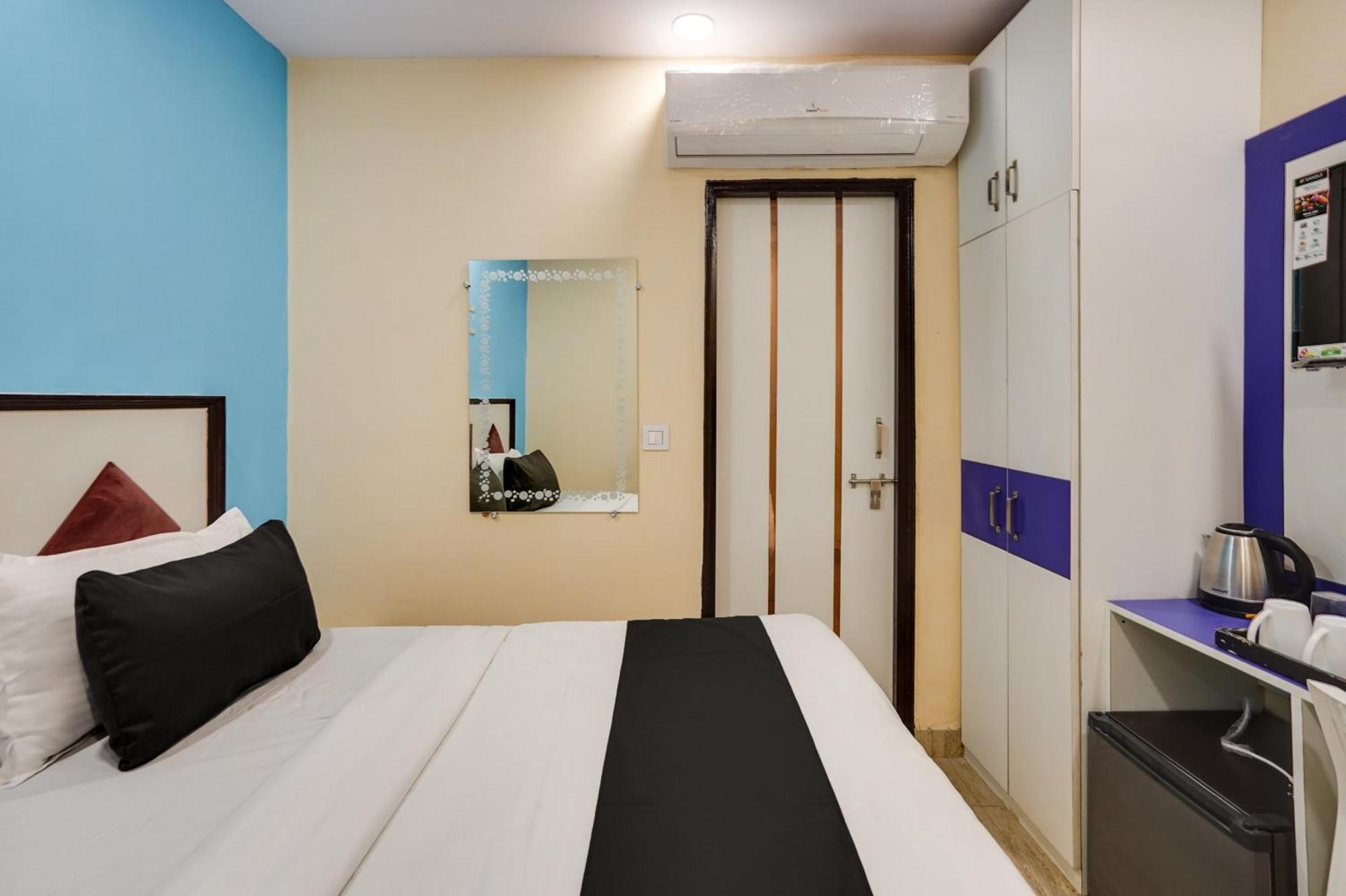 Super Hotel O Hotel Gold Star New Delhi Luaran gambar